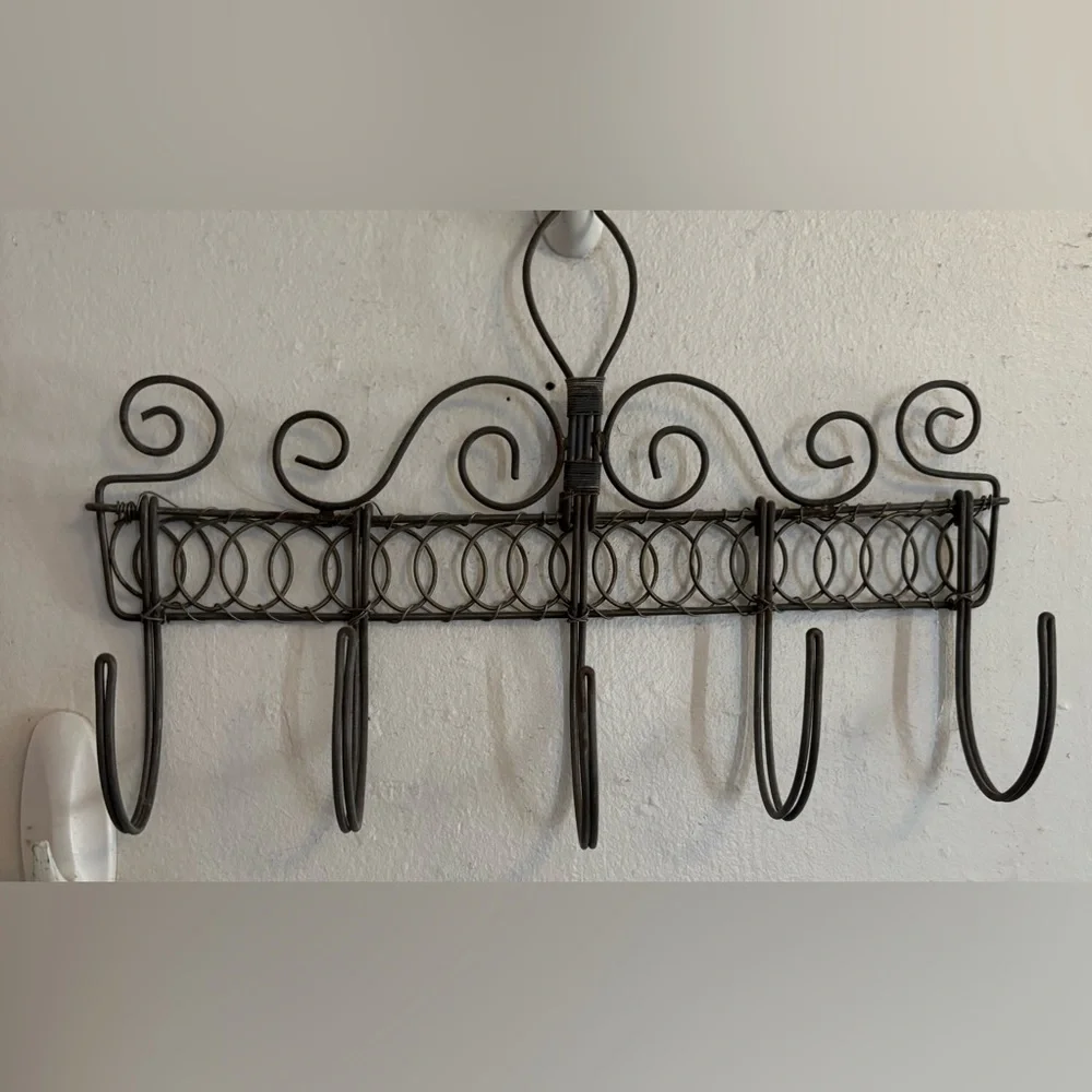 French/antique-vintage Iron Wrack 12”x8”